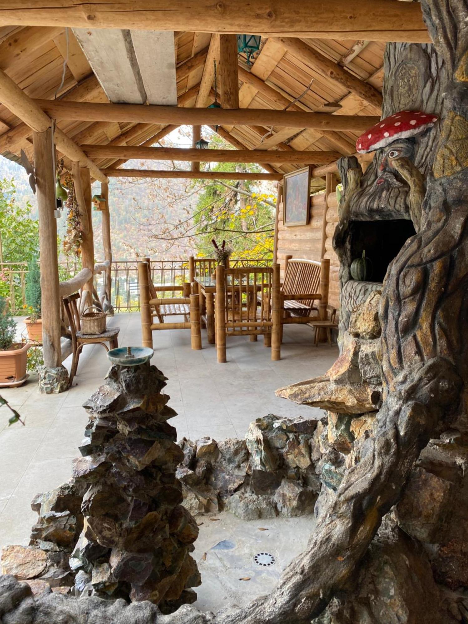 Anano'S Guesthouse Borjomi Bagian luar foto